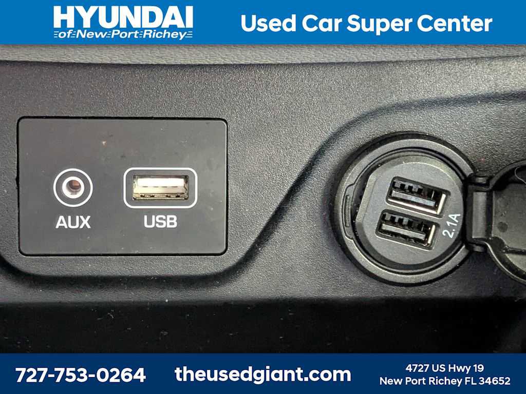 Used 2021 Hyundai Tucson Value FWD image 23