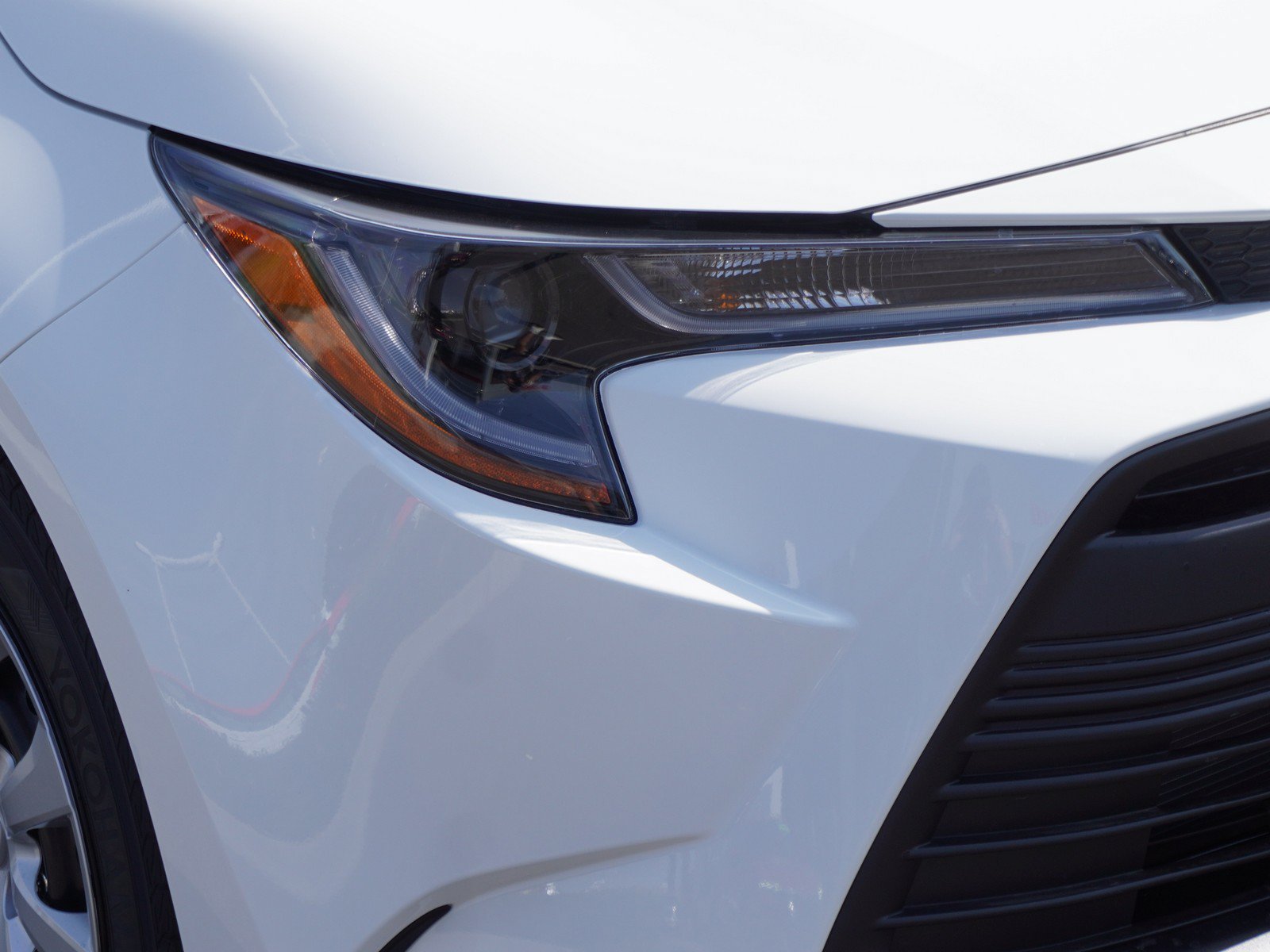 New 2027 Toyota Corolla LE FWD image 3