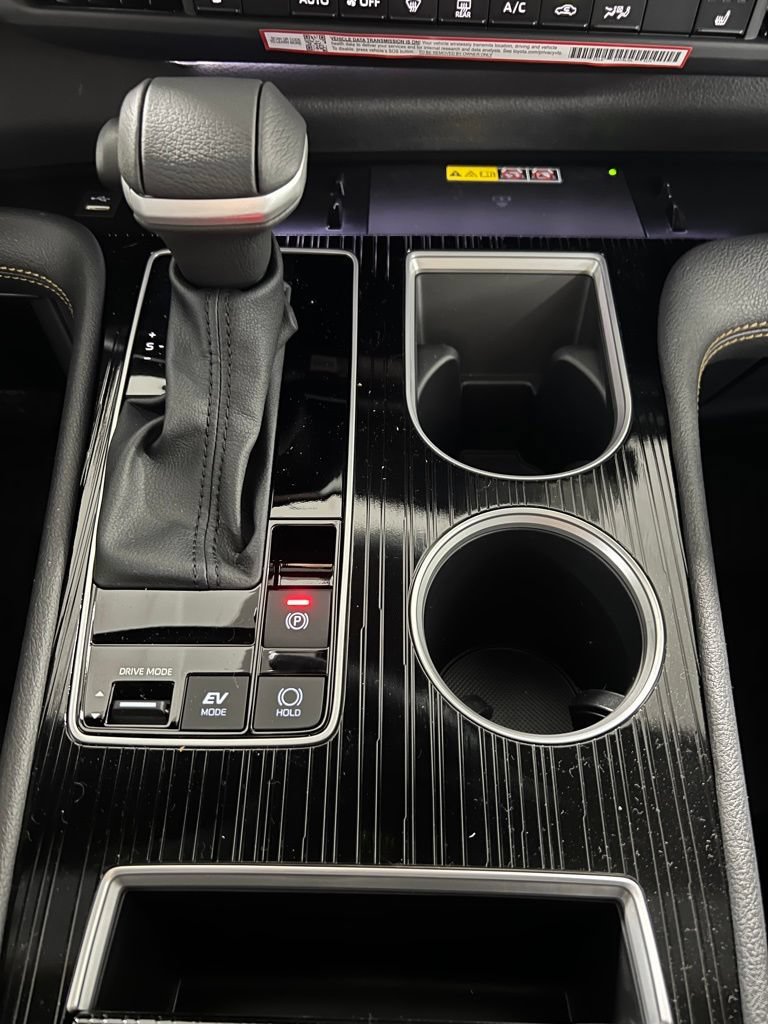 New 2026 Toyota Sienna XLE Woodland Edition AWD/4WD image 25