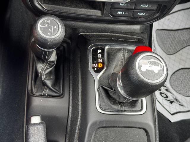 Used 2024 Jeep Wrangler Unlimited Sport AWD/4WD image 39