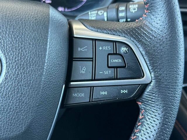 Used 2021 Toyota Sienna XSE FWD image 31