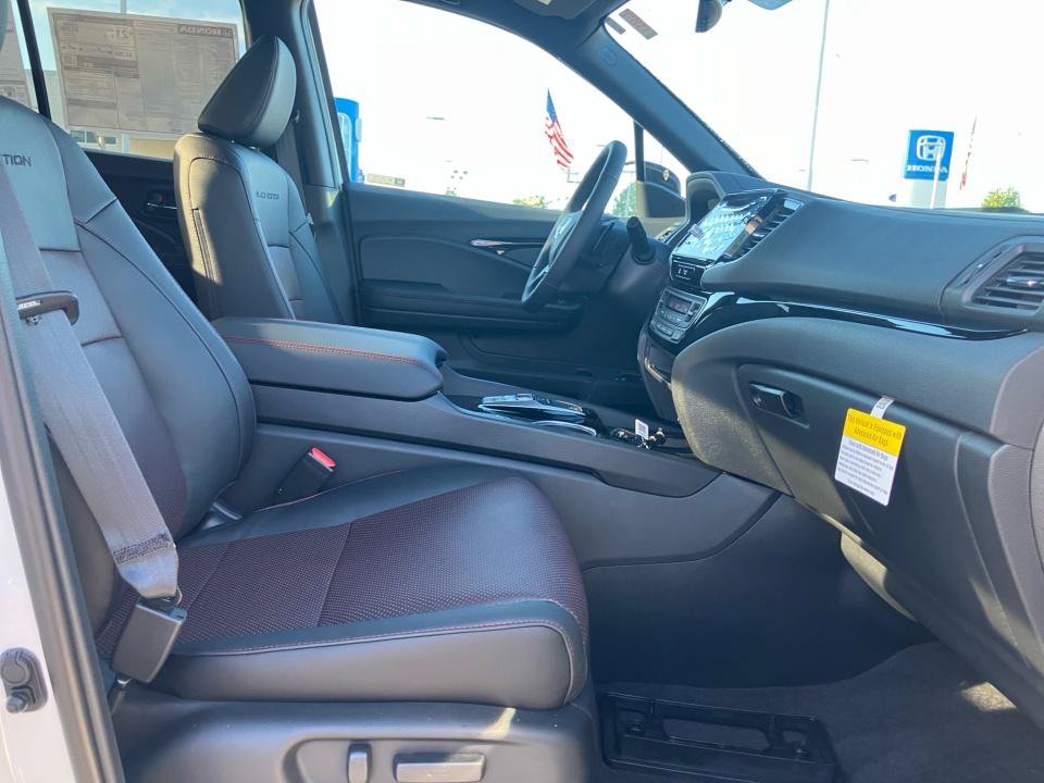 New 2026 Honda Ridgeline Black Edition image 28