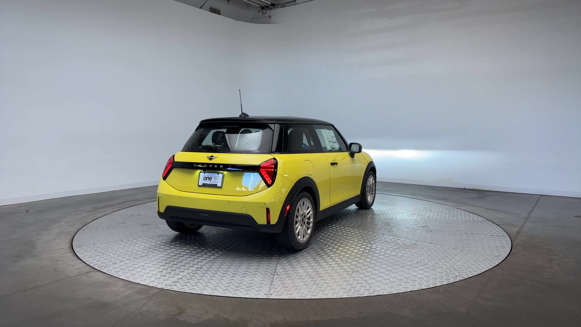 Used 2026 MINI Cooper S FWD image 2