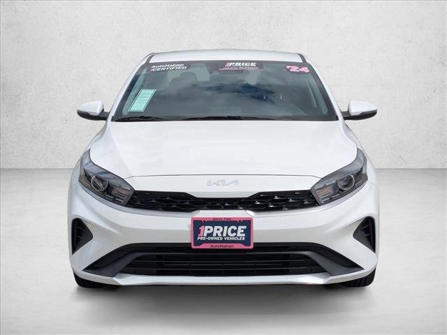 Used 2024 Kia Forte LXS w/ LXS Technology Package FWD image 2