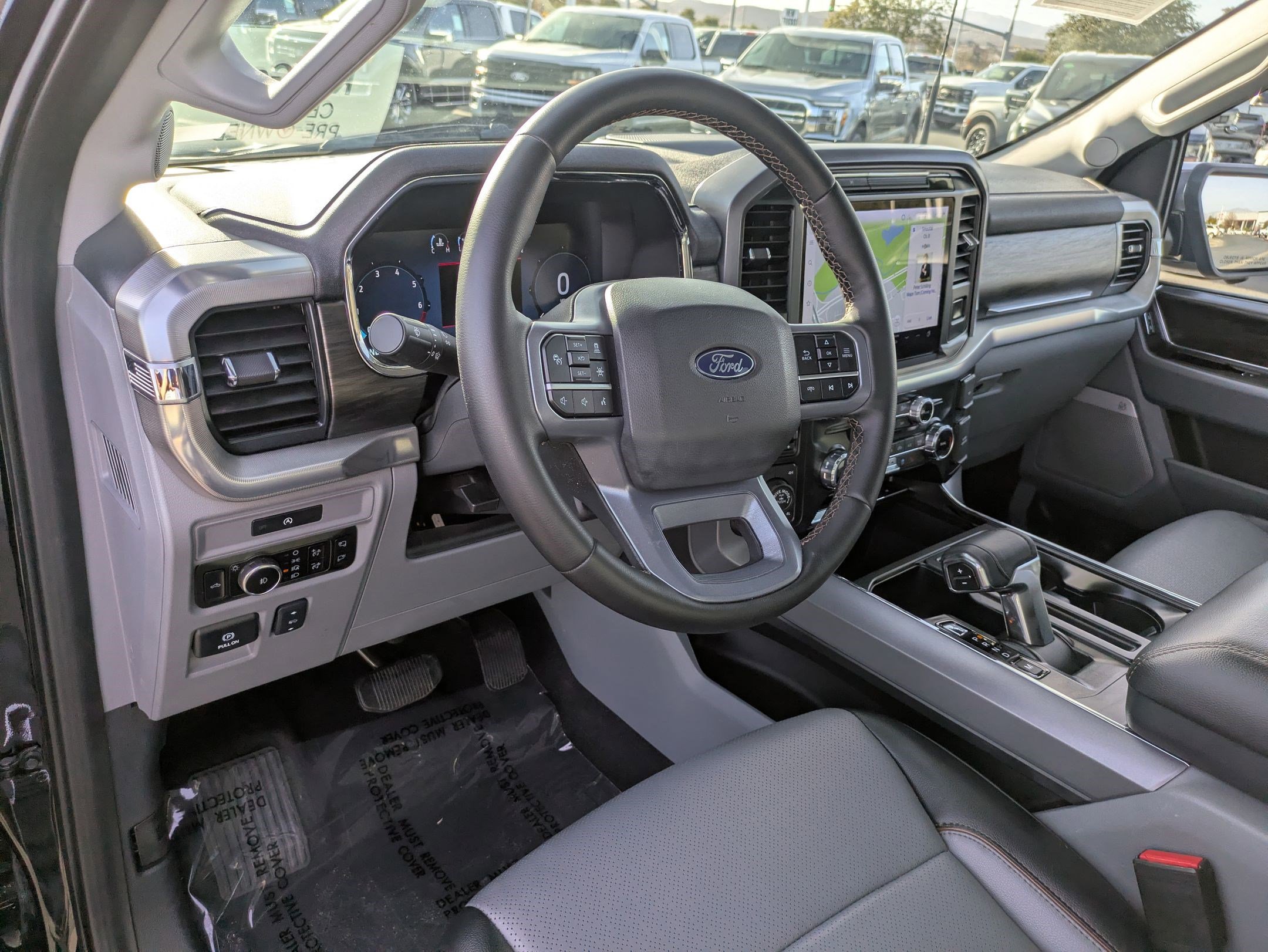 Used 2025 Ford F150 Lariat w/ Equipment Group 501A Mid image 14