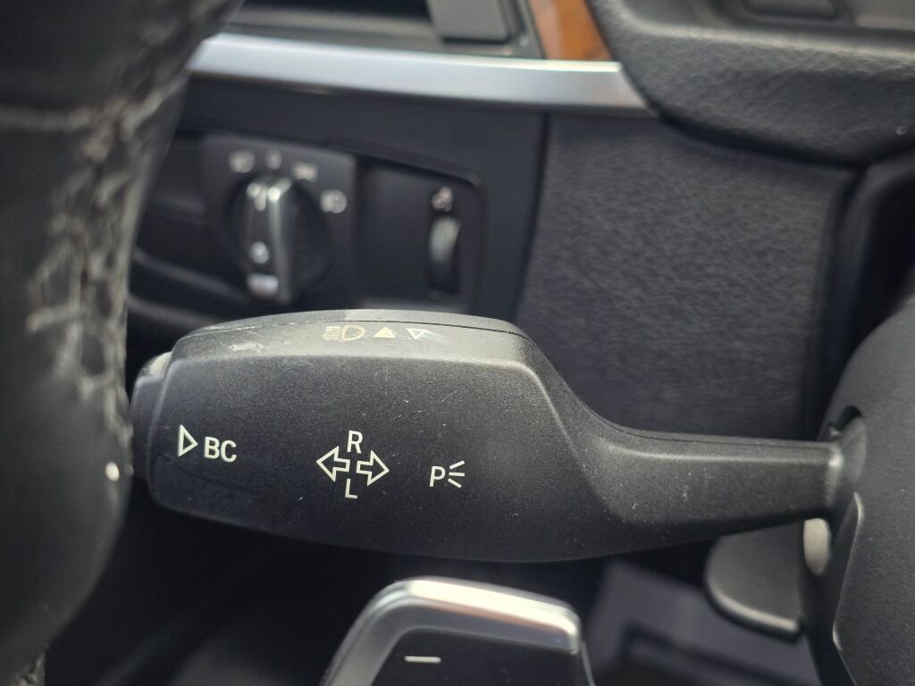 Used 2014 BMW ActiveHybrid 3 RWD image 29
