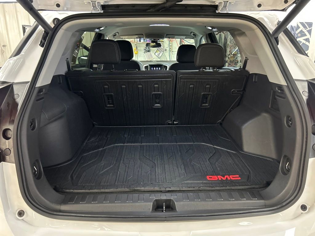 Certified 2023 GMC Terrain SLE w/ Driver Convenience Package image 26