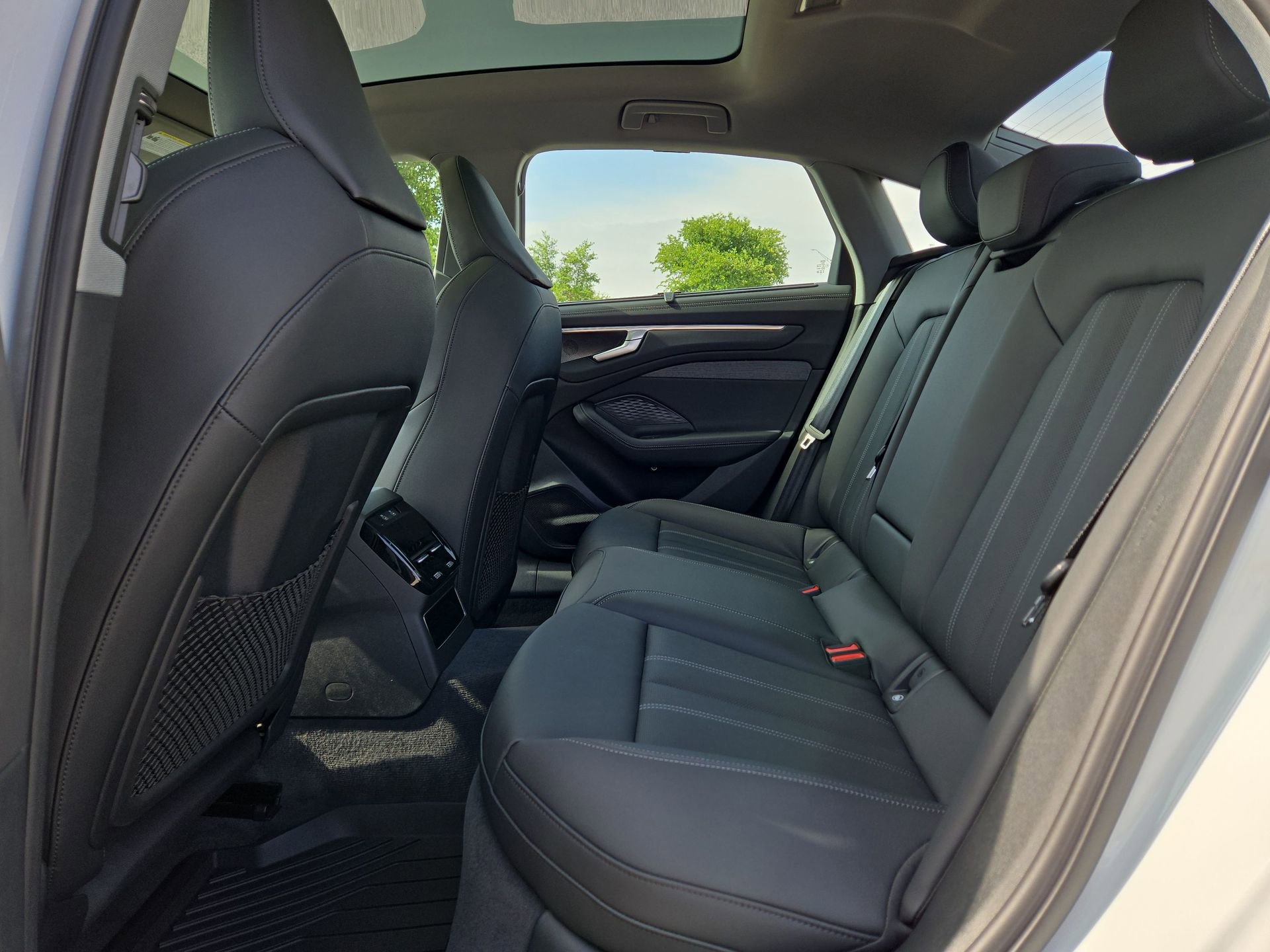 New 2026 Audi A6 Premium Plus image 13