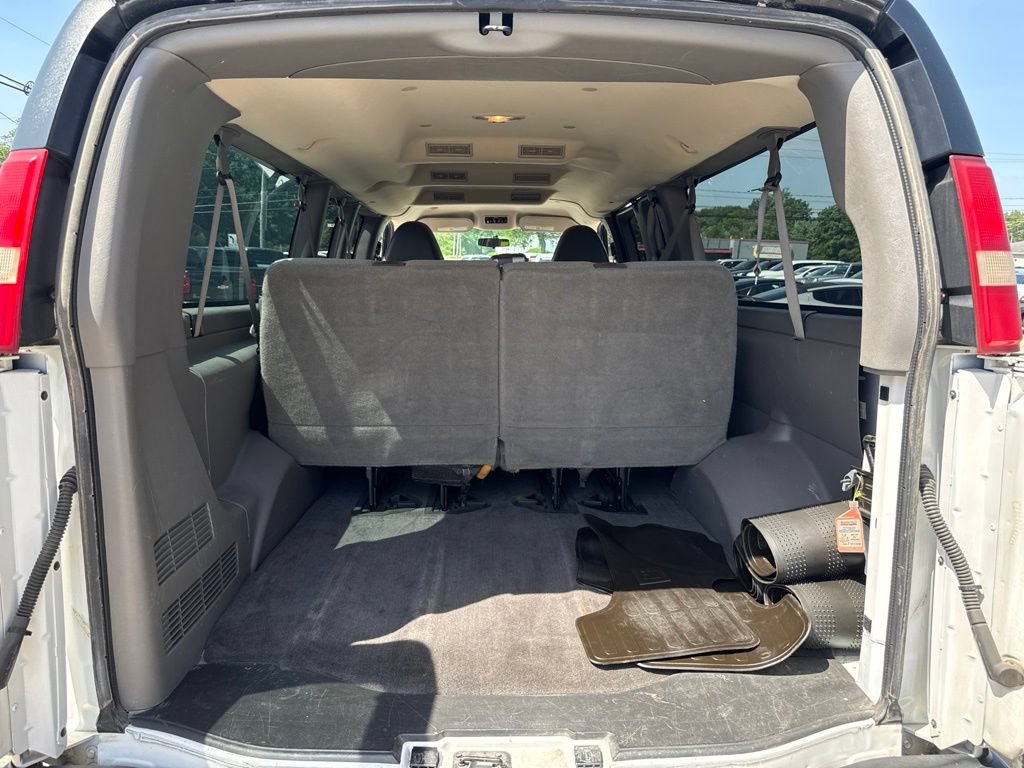 Used 2015 Chevrolet Express 3500 LT w/ LT Preferred Equipment Group RWD image 13