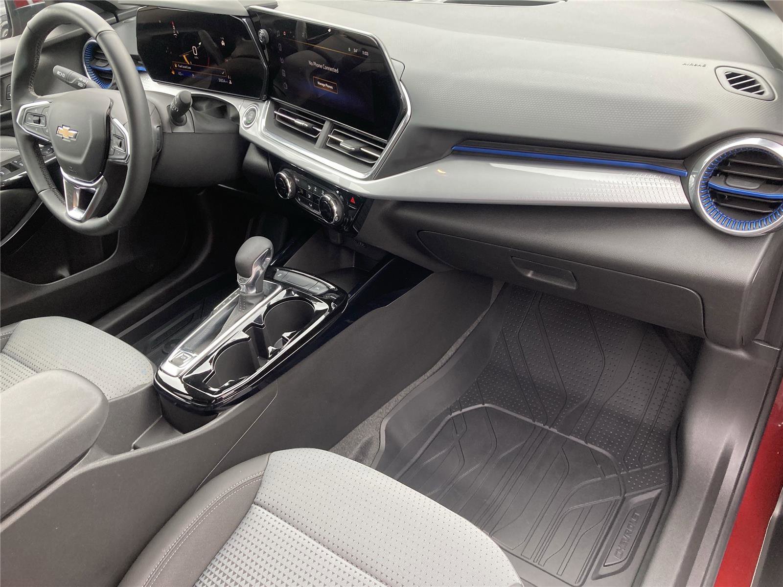 Used 2024 Chevrolet Trax LT w/ Driver Confidence Package image 32