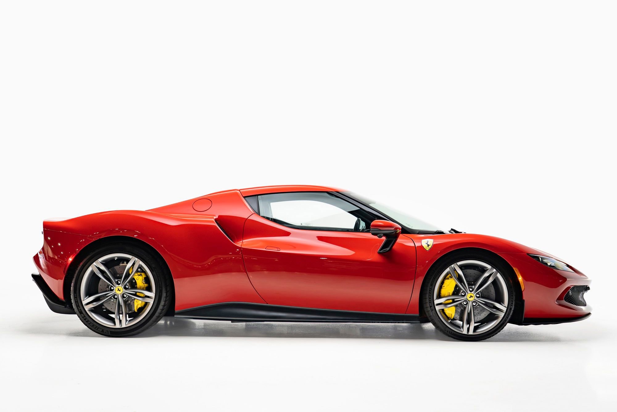 Used 2023 Ferrari 296 GTB RWD image 11