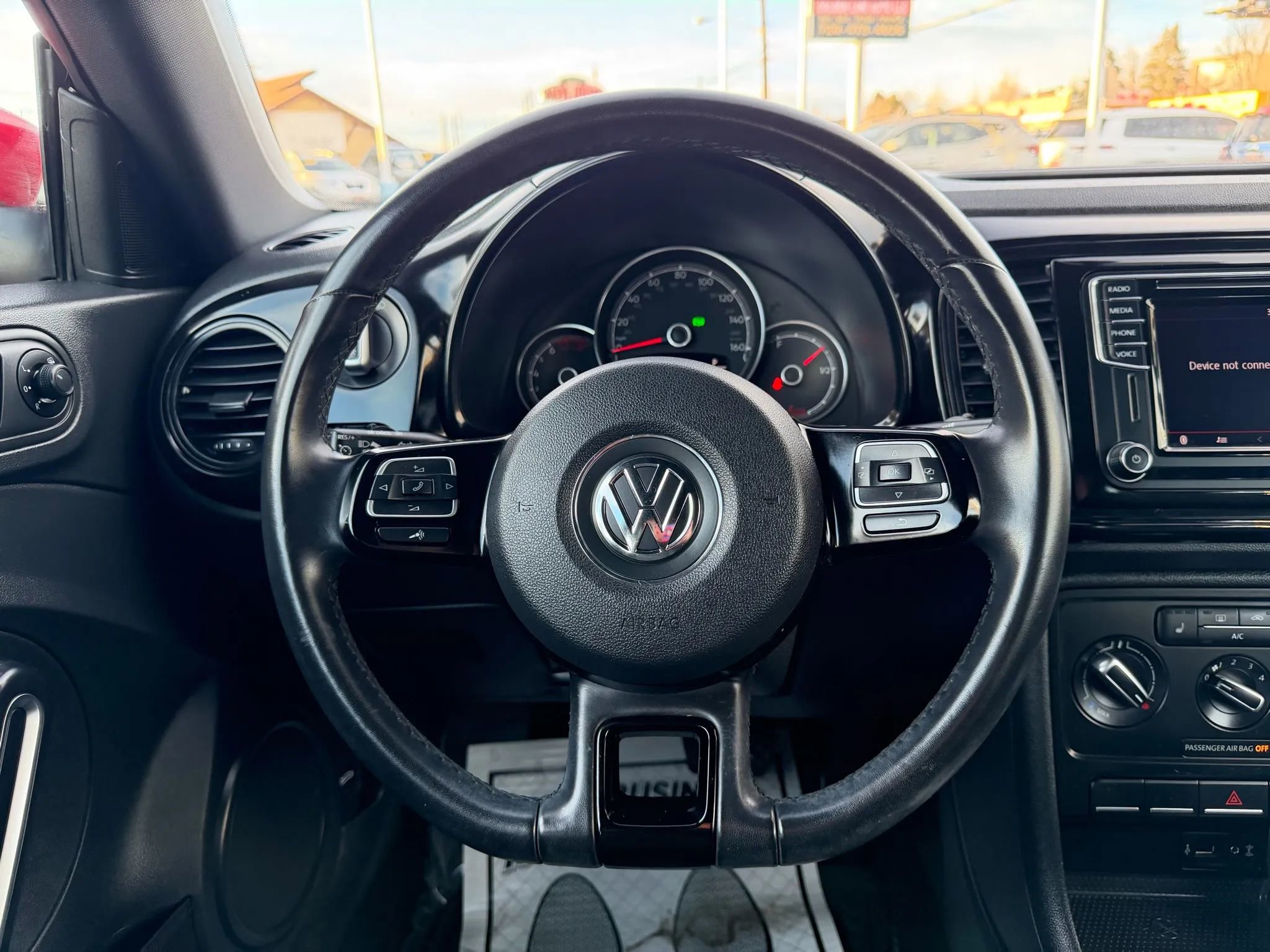 Used 2018 Volkswagen Beetle 2.0T S w/ Style & Comfort Package For S image 19