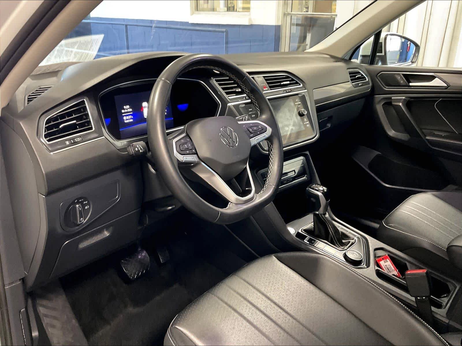 Certified 2023 Volkswagen Tiguan SE AWD/4WD image 8