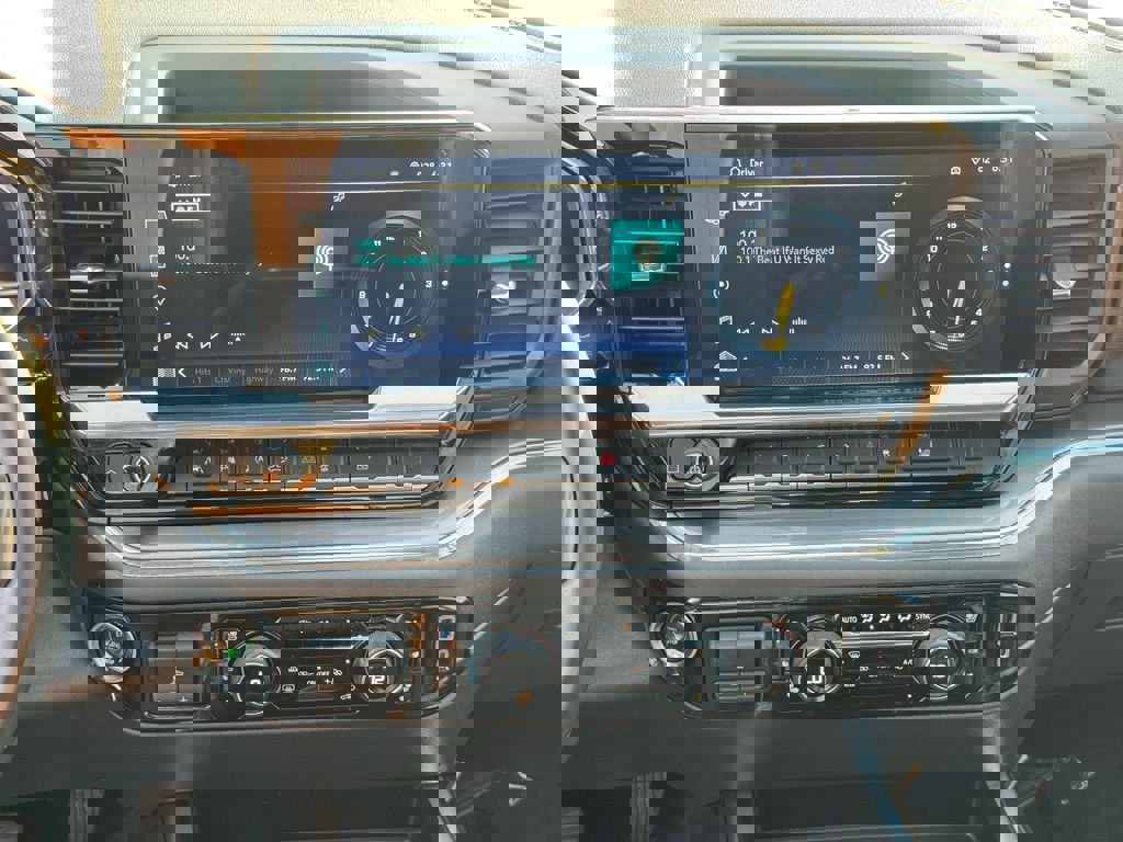 Used 2023 Chevrolet Silverado 1500 High Country w/ High Country Premium Package image 19