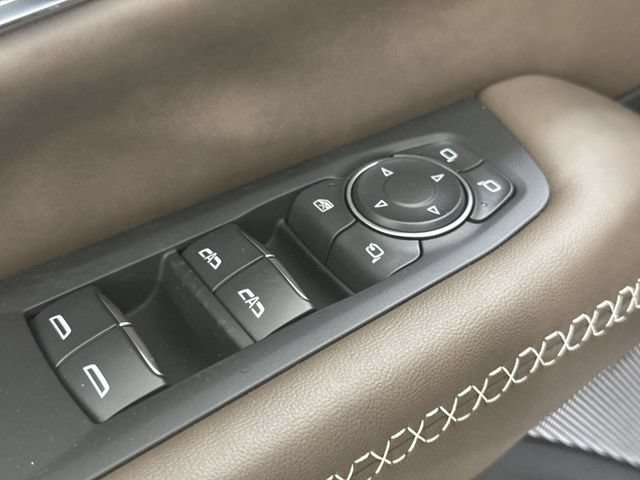 New 2026 GMC Yukon XL Denali Ultimate AWD/4WD image 23