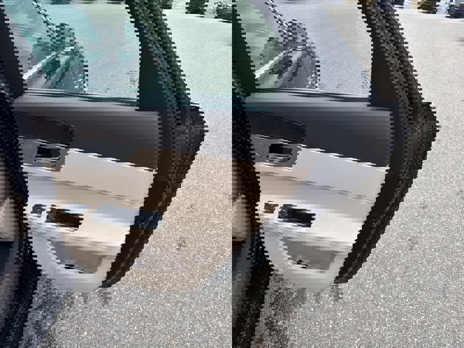 Used 2020 Jaguar XF Prestige image 25