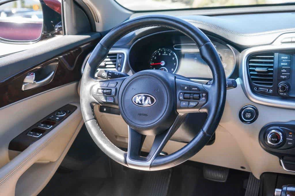 Used 2017 Kia Sorento FWD w/ LX Convenience Package image 14