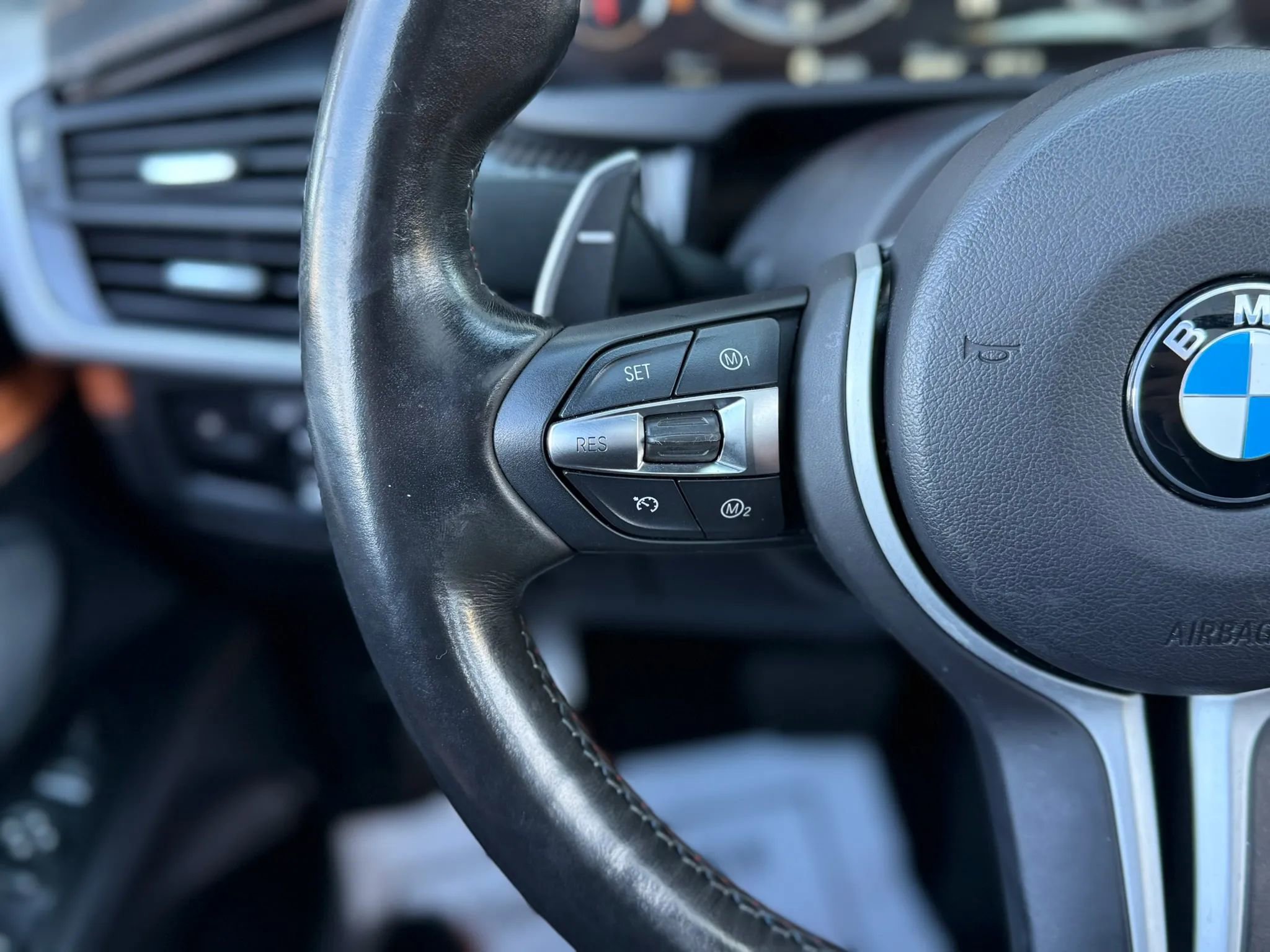 Used 2016 BMW X5 M image 18