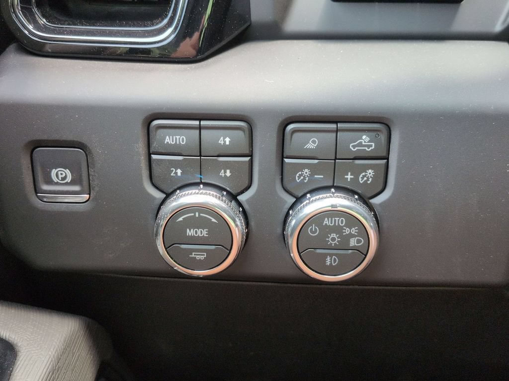 New 2026 GMC Sierra 2500 AT4X w/ AT4X AEV Edition AWD/4WD image 18