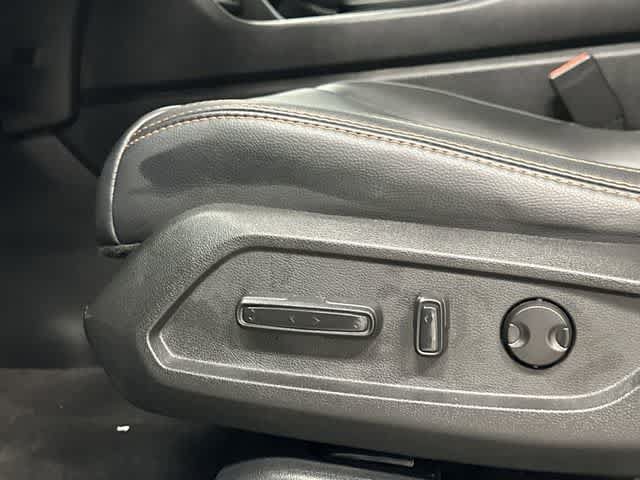 Used 2025 Honda Pilot TrailSport image 26