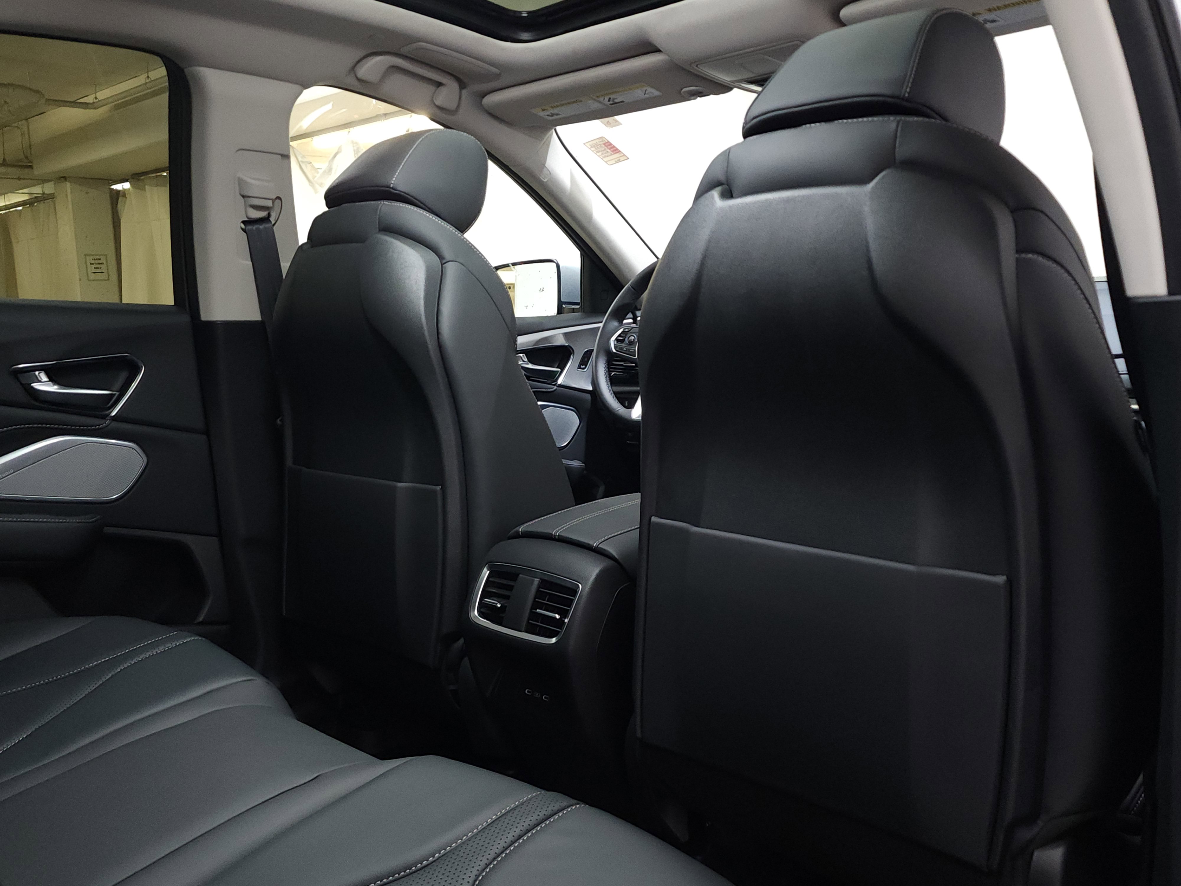Used 2025 Acura RDX SH-AWD w/ Technology Package image 19
