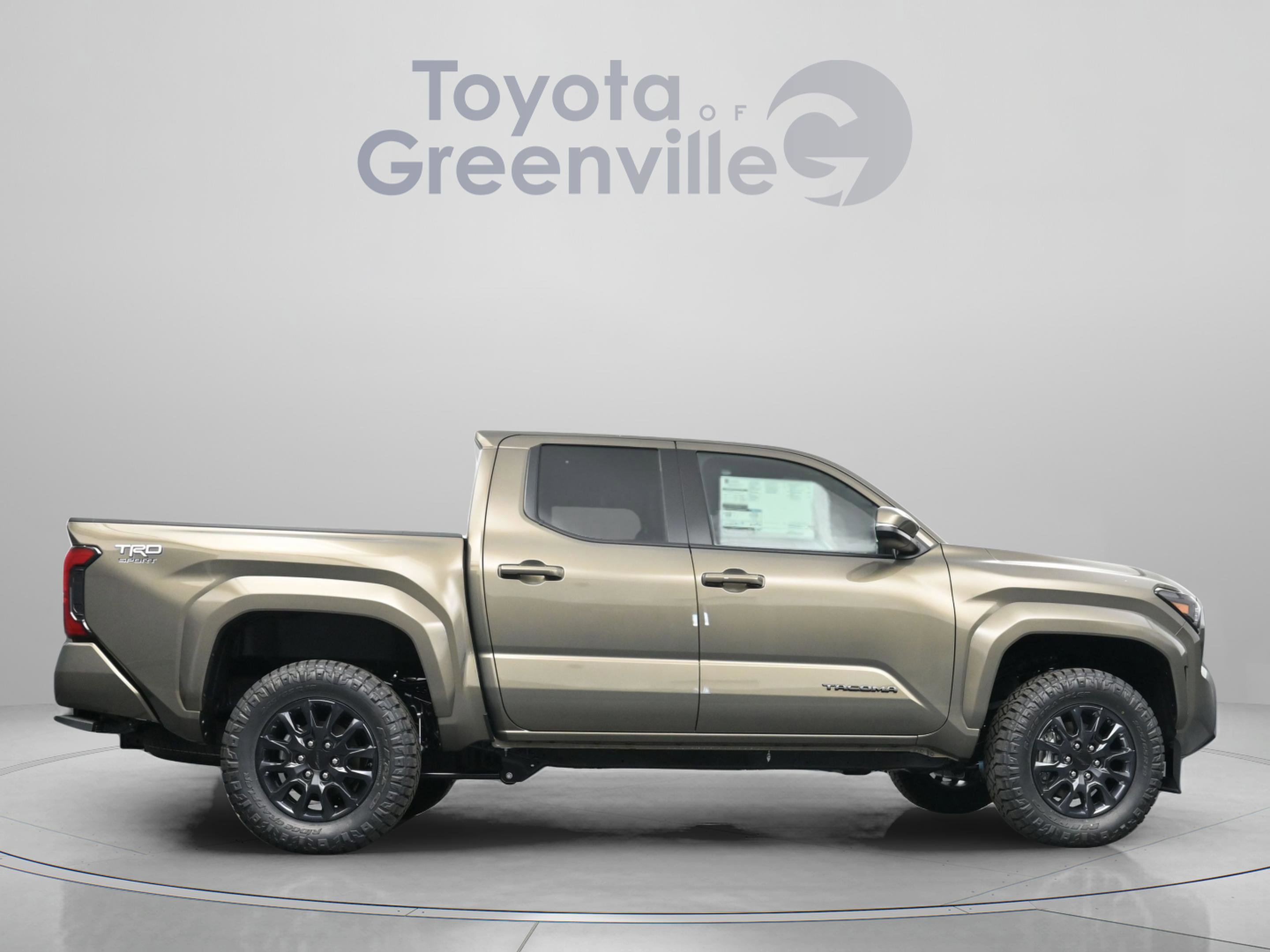 Used 2025 Toyota Tacoma TRD Sport w/ TRD Sport Upgrade Package RWD image 15