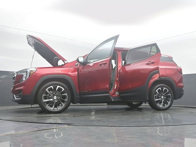 Certified 2024 GMC Terrain SLT w/ LPO, Floor Liner Package FWD image 57