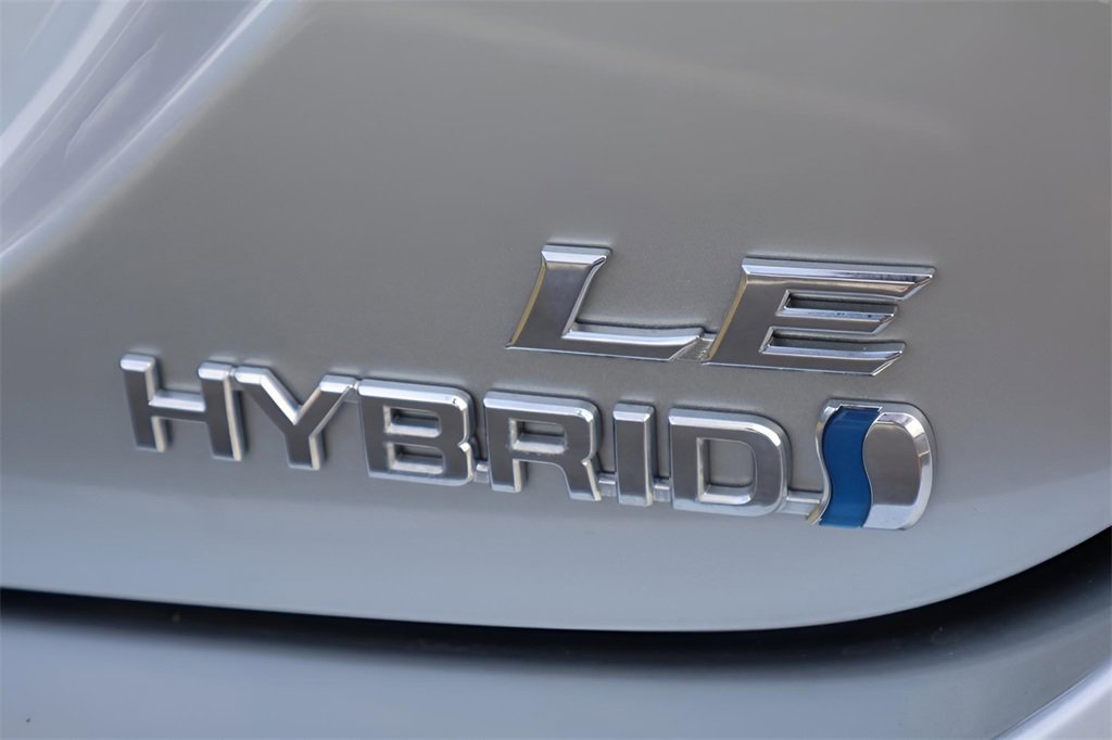 Certified 2021 Toyota Camry LE image 24