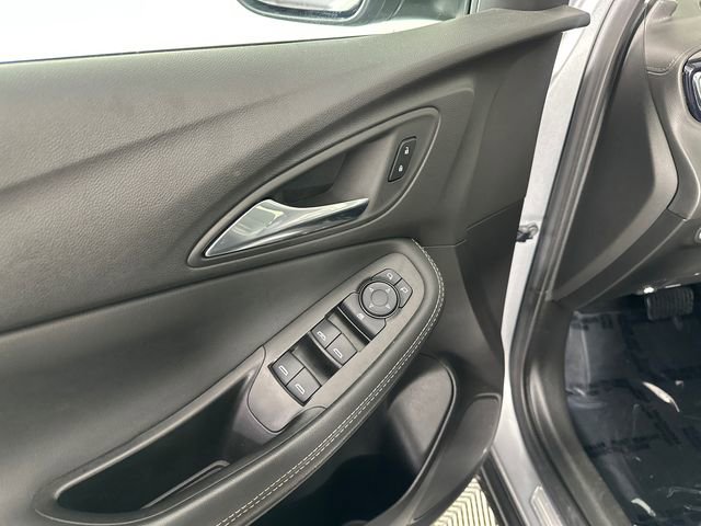 Used 2023 Buick Encore GX Preferred w/ Cold Weather Comfort Package image 17