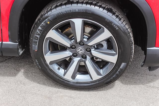 Used 2025 Honda Pilot Touring image 13