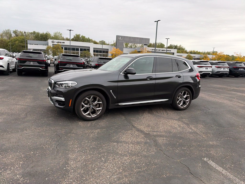 Used 2021 BMW X3 xDrive30i w/ Executive Package AWD/4WD image 3