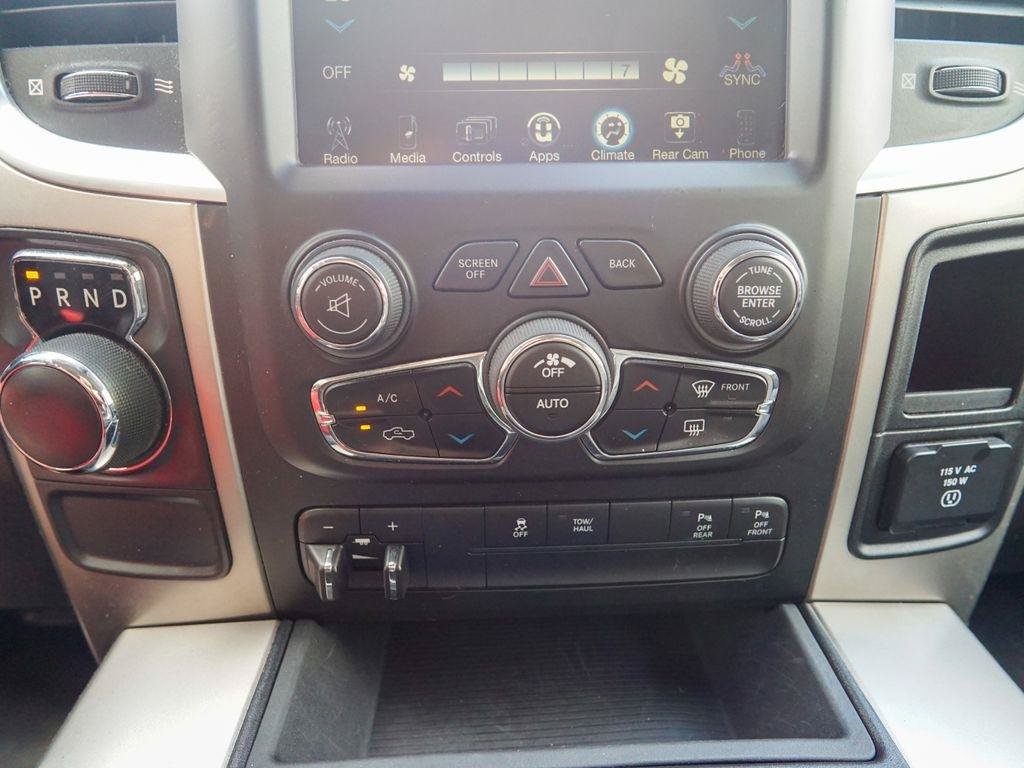 Used 2017 RAM 1500 Big Horn RWD image 23