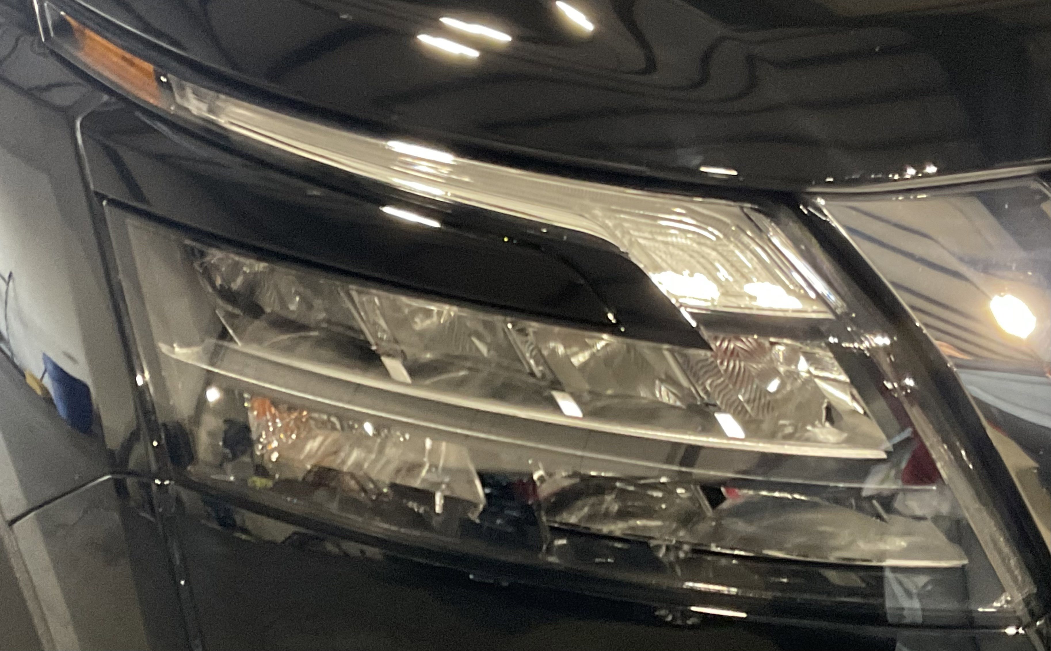 Used 2025 Nissan Pathfinder SV AWD/4WD image 9