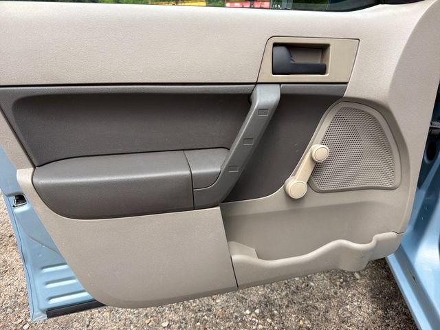 Used 2008 Ford Focus S FWD image 10