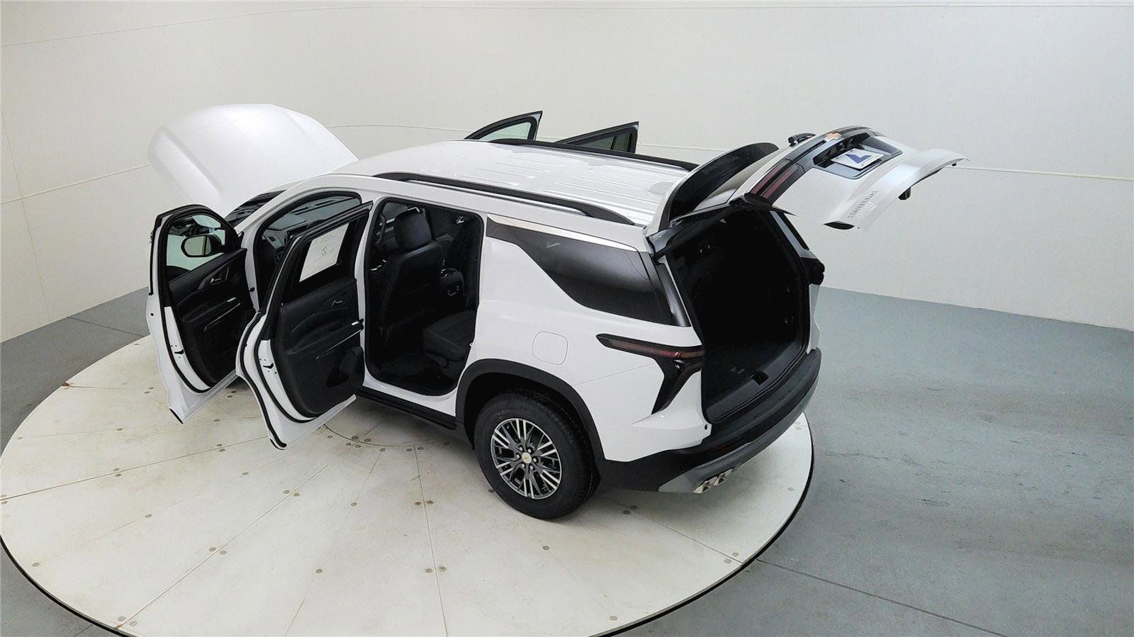 New 2026 Chevrolet Traverse LT image 18