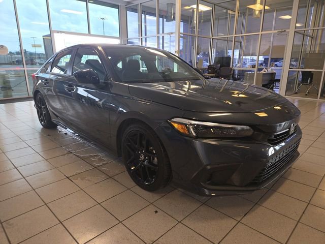 Used 2023 Honda Civic Sport image 2