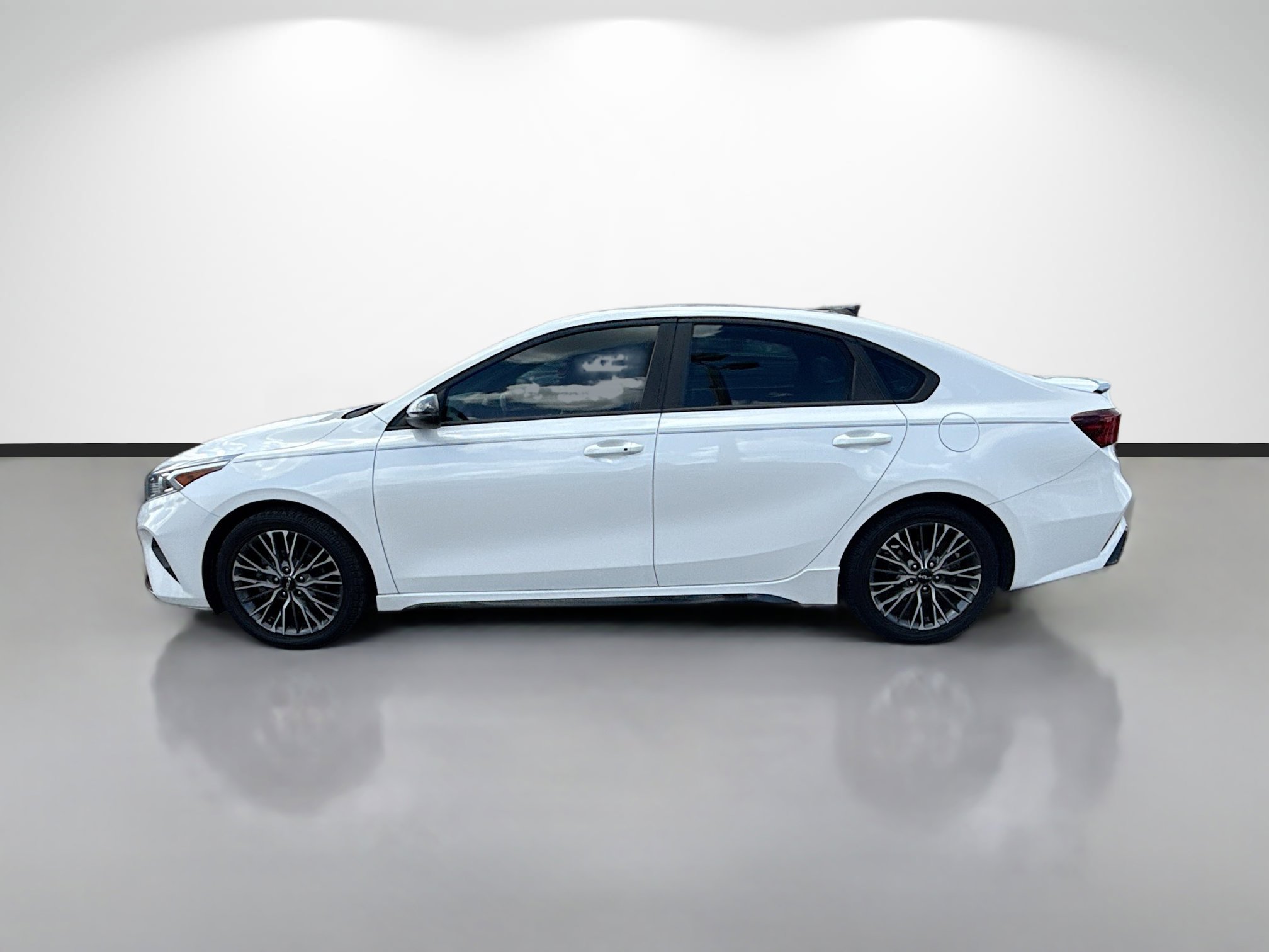 Used 2022 Kia Forte GT-Line w/ GT-Line Technology Package image 6