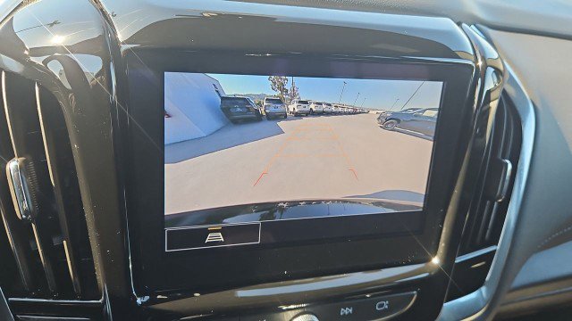Used 2023 Chevrolet Traverse LT FWD image 14