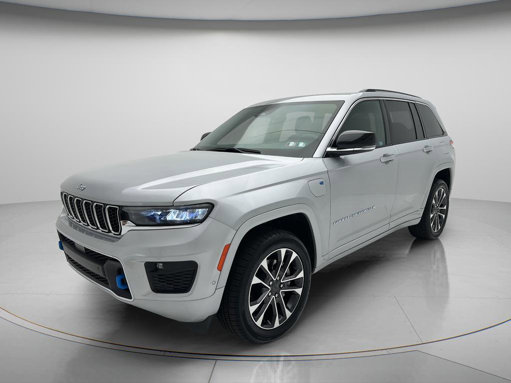 Used 2023 Jeep Grand Cherokee Overland AWD/4WD image 6