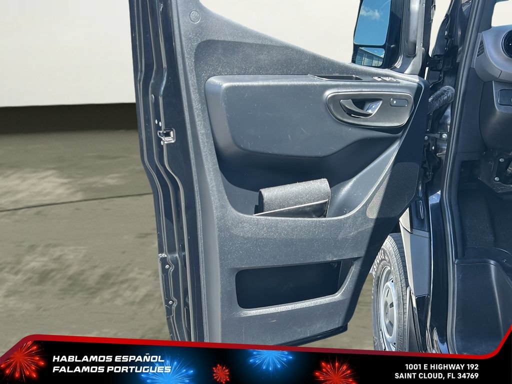 Used 2024 Mercedes-Benz Sprinter 2500 image 10