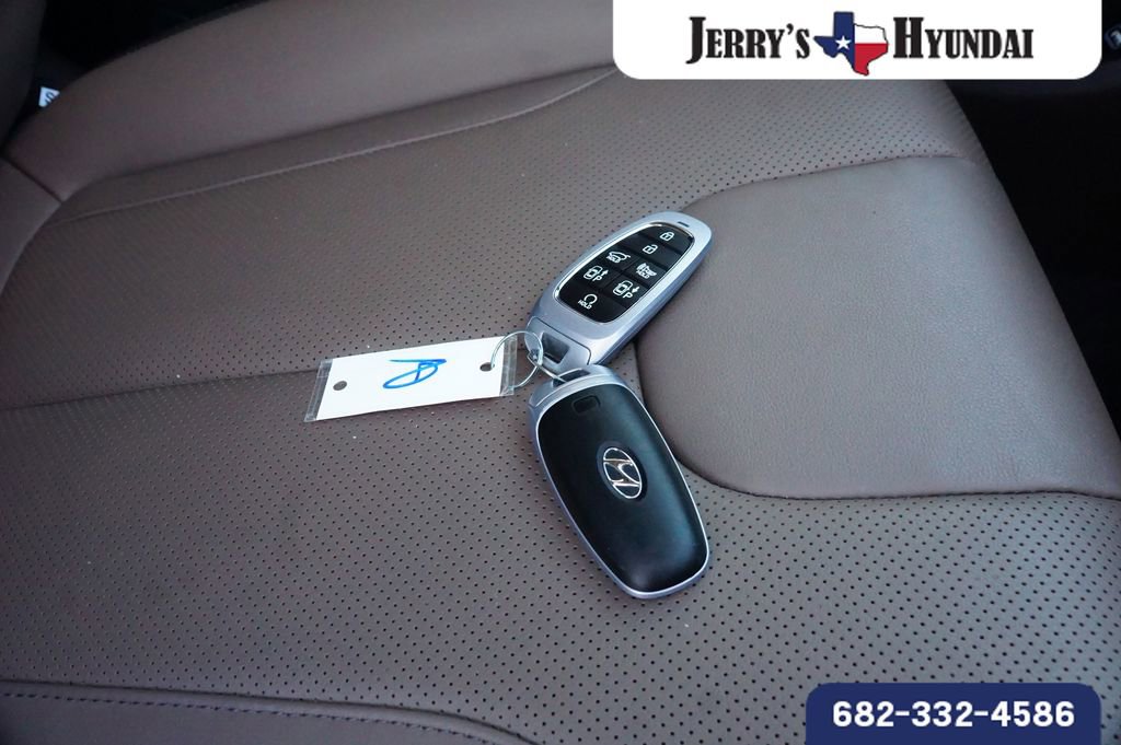 Used 2022 Hyundai Santa Fe Limited w/ Cargo Package image 27