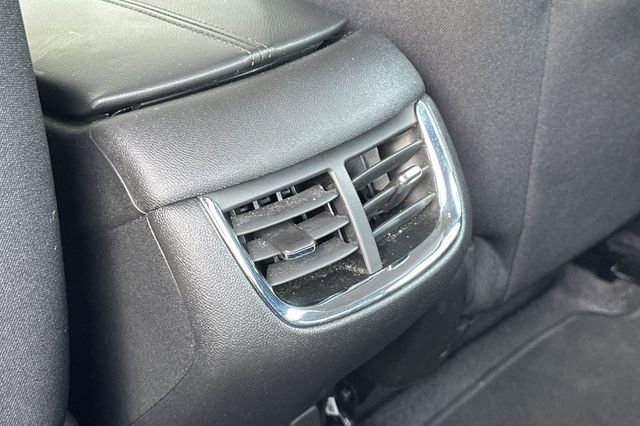 Used 2025 Chevrolet Malibu LT image 14