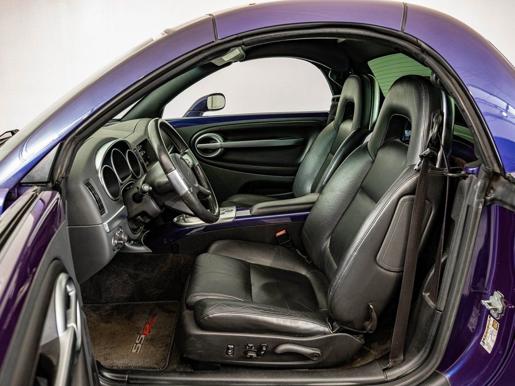Used 2004 Chevrolet SSR w/ Preferred Equipment Group image 33