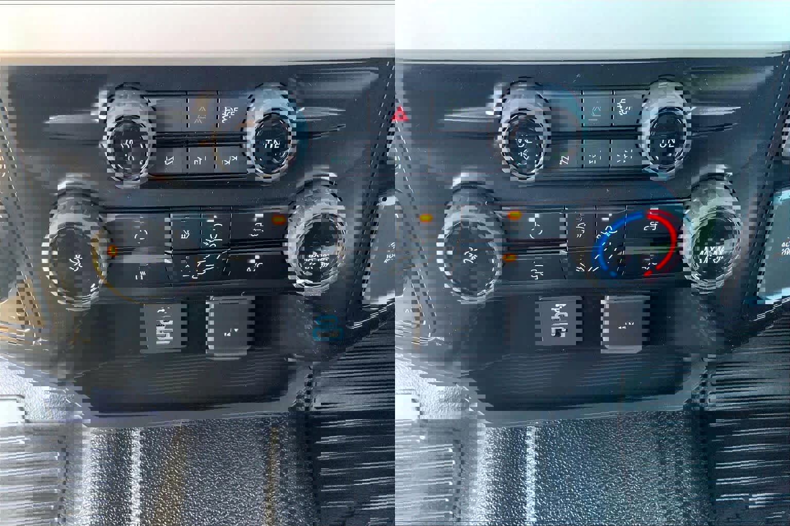 New 2026 Ford F350 XL w/ FX4 Off-Road Package image 19