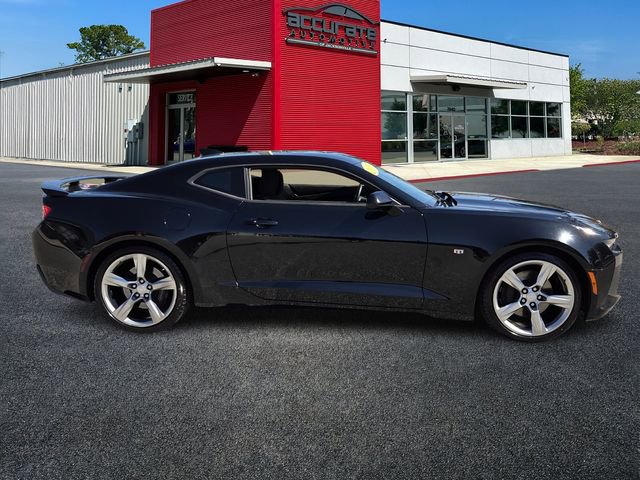 Used 2017 Chevrolet Camaro SS image 6