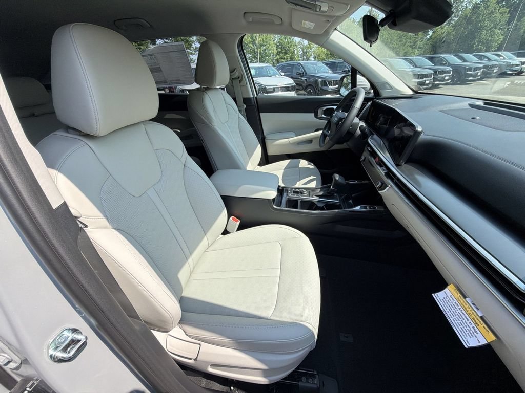 New 2026 Kia Sorento S FWD image 25