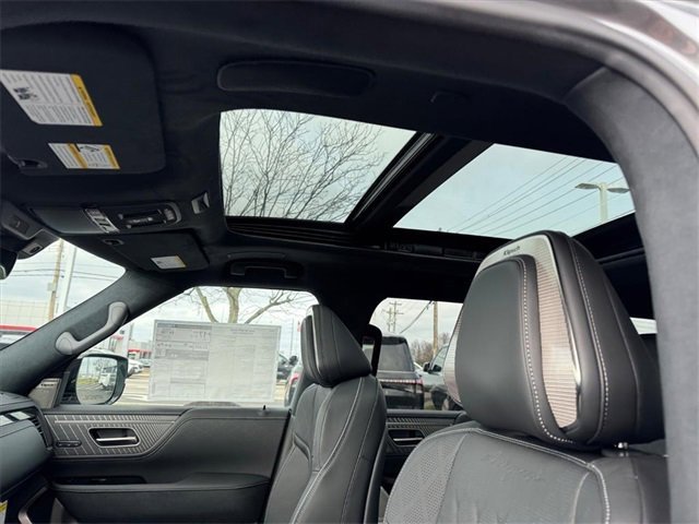 New 2026 INFINITI QX80 Autograph w/ Premium Cargo Package image 14