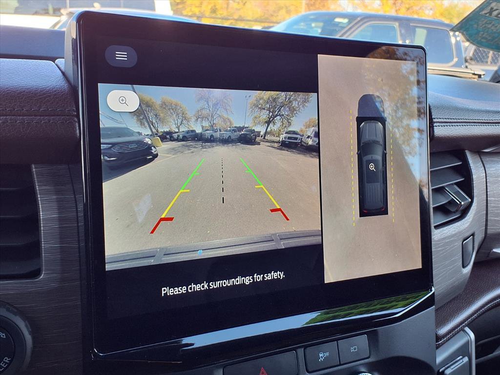 Used 2023 Ford Expedition Limited image 7