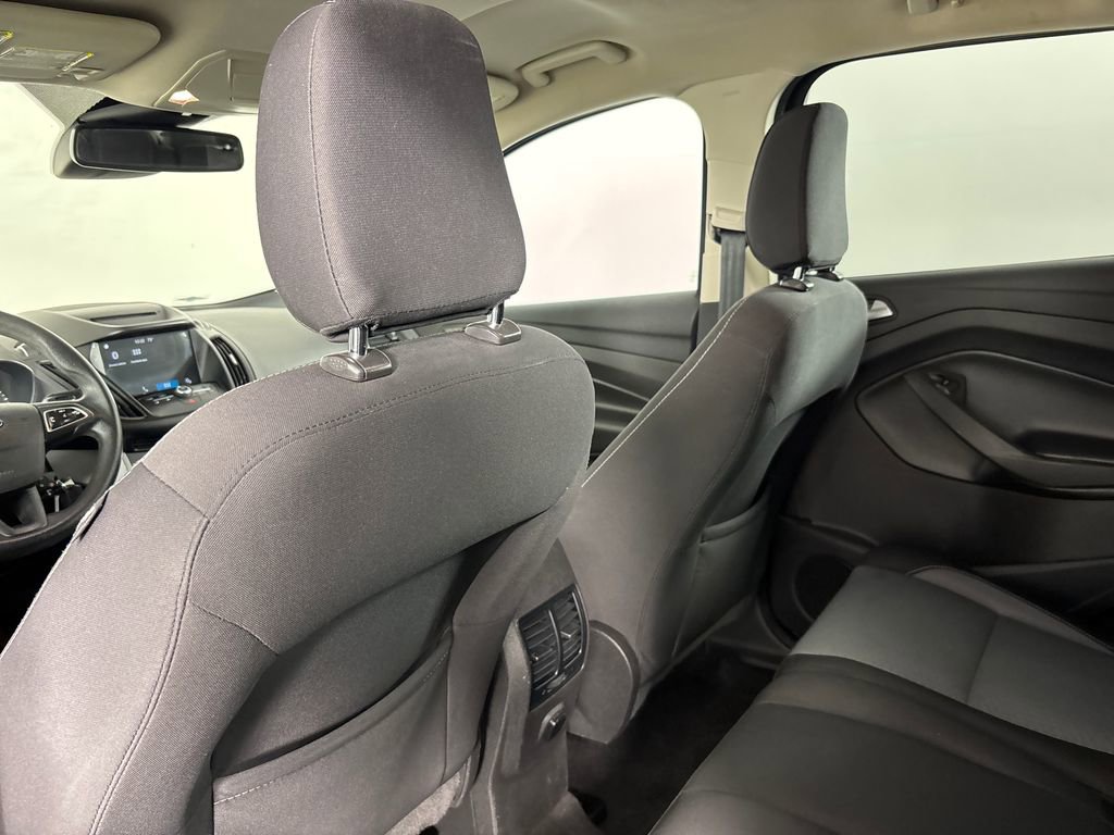 Used 2018 Ford Escape SE w/ Ford Safe & Smart Package FWD image 28