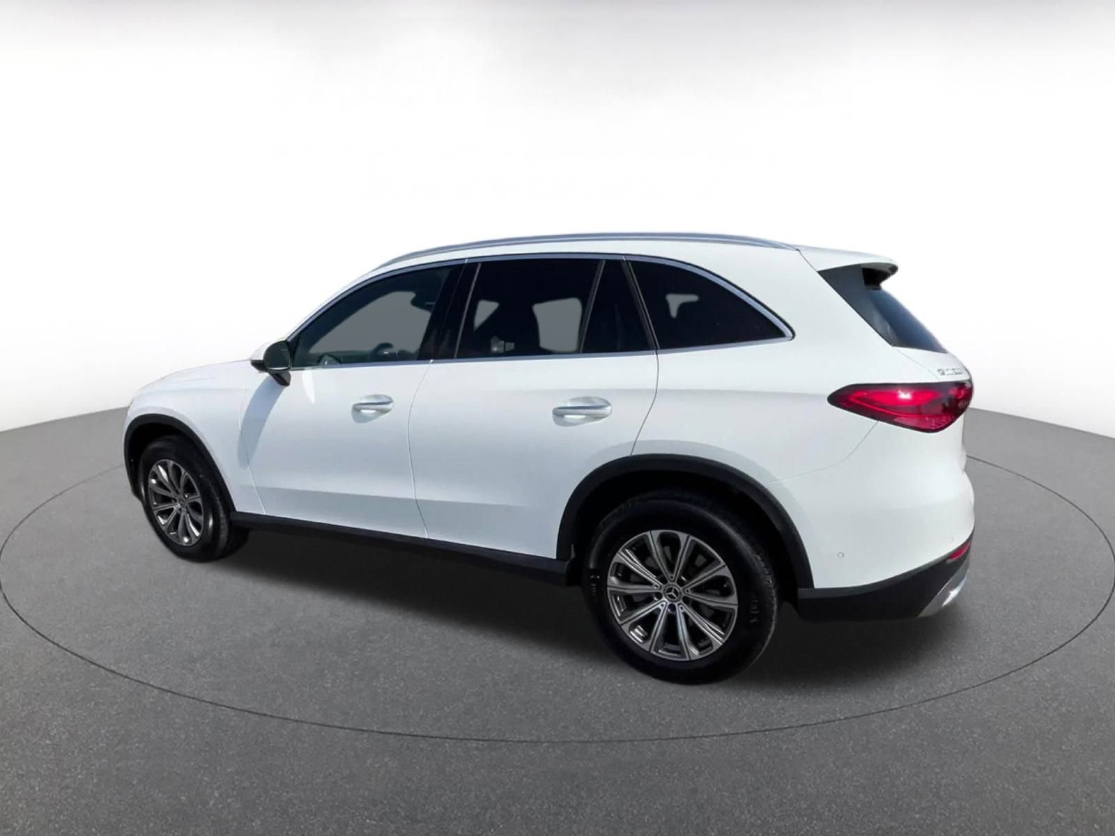 Used 2024 Mercedes-Benz GLC 300 GLC 300 image 10